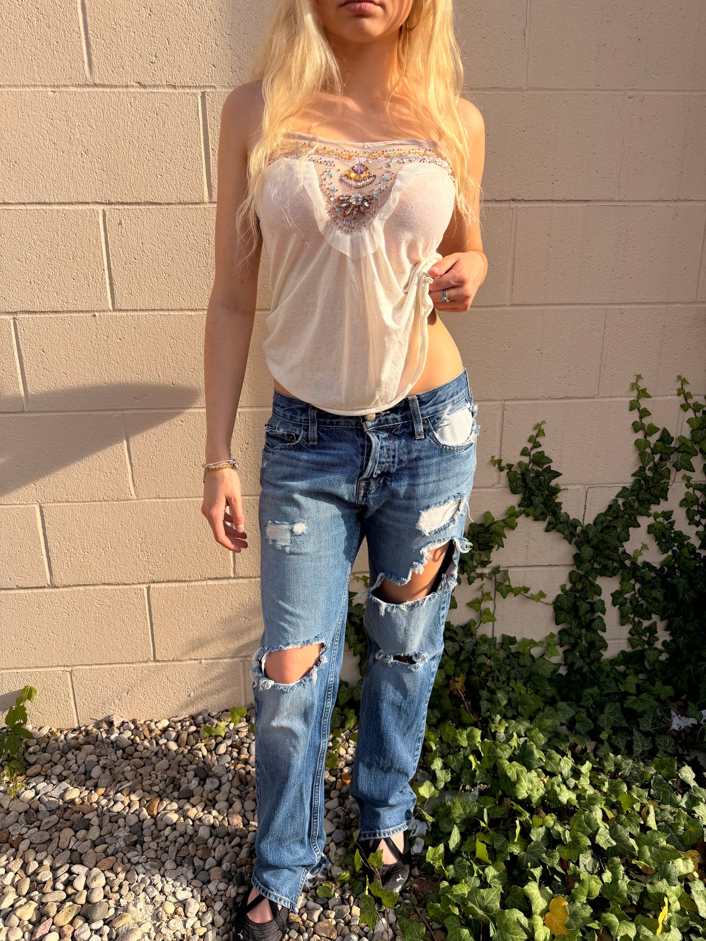 Y2K RUE 21 BEADED CREAM TANK TOP