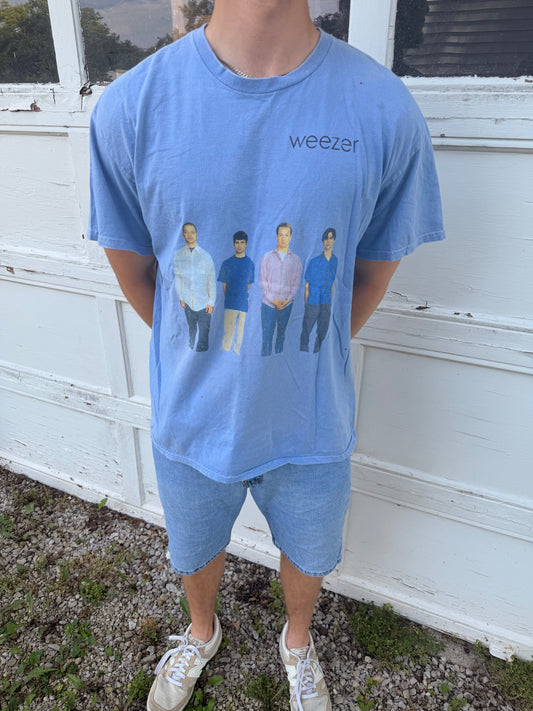 WEEZER BAND TSHIRT